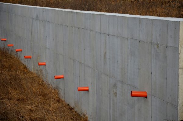 Cost of Retaining Wall Drainage in Knoxville
